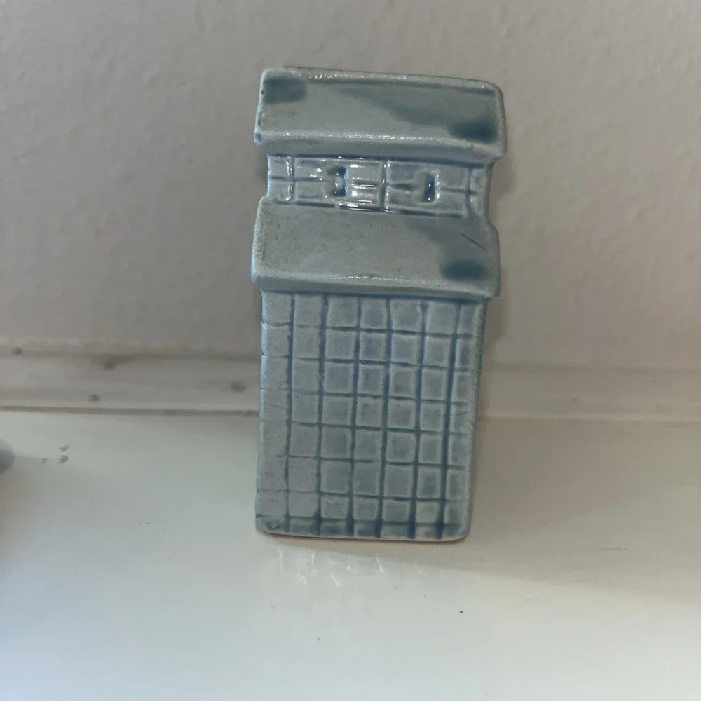 Vintage Japan Toothpick Holder Ceramic Barn Silo 3
